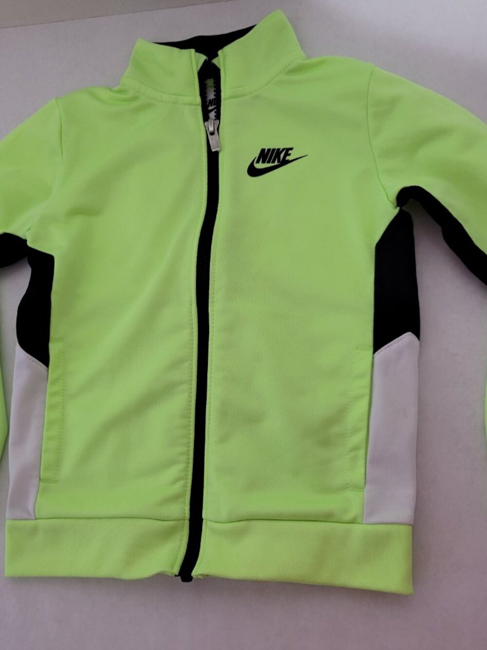 Nike Toddler 2 Piece Track Suit Black/White/Neon Green Size 4T - Picture 5 of 8